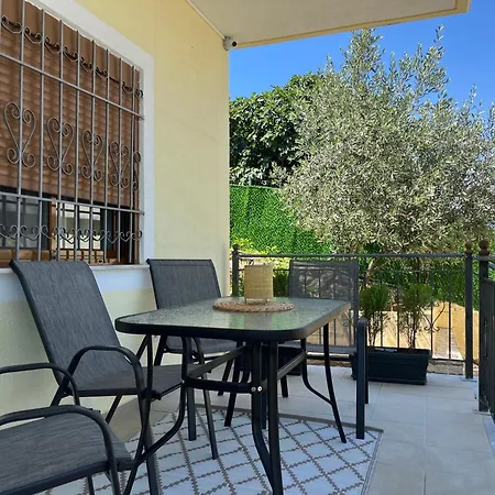 Andrew's Place شقة *